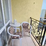 Апартамент Sweet 2 *